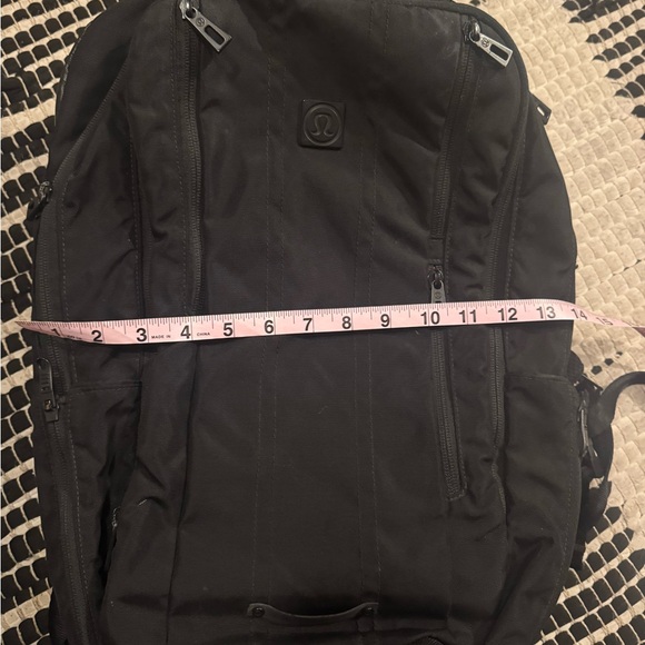 Lululemon black 3️⃣ full size section backpack with more pockets than ever🎒🖤 - Picture 9 of 10